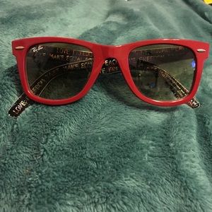 Ray- Ban Wayfarer