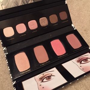Barr Minerals Magic Happens Pallette