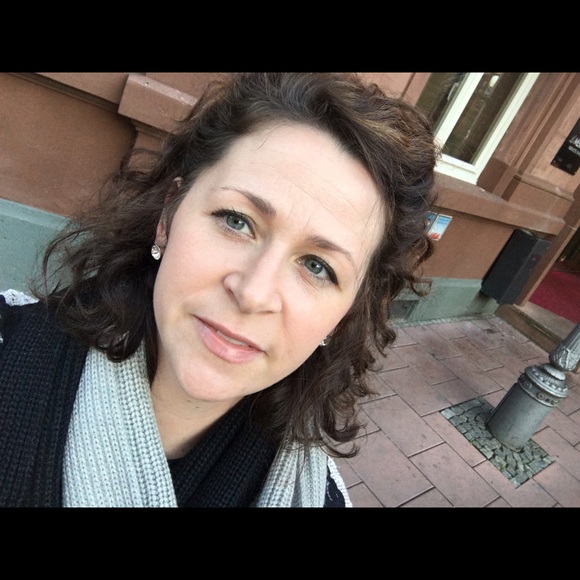 Meet your Posher, Jacquelyn