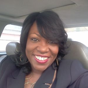 Meet your Posher, Yolanda