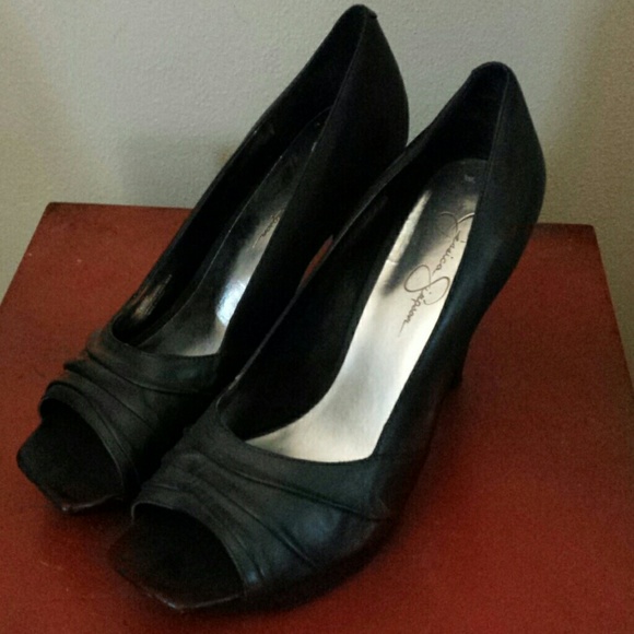 Jessica Simpson black heels