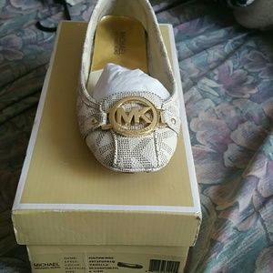 Mk shoes