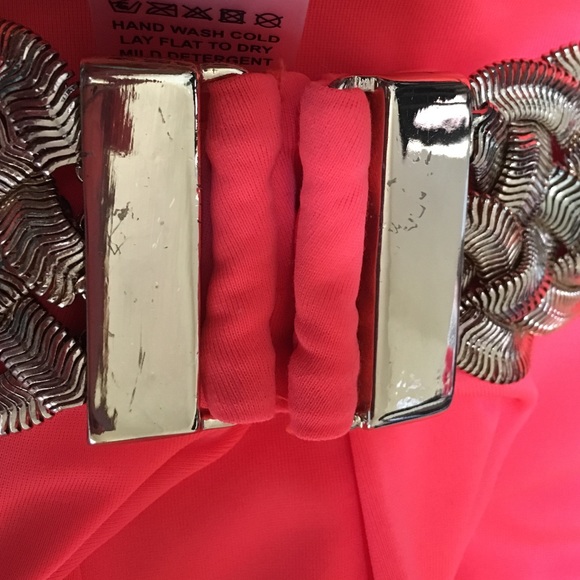 Beach Bunny My Moment/To The World Small - NWOT - Picture 3 of 4