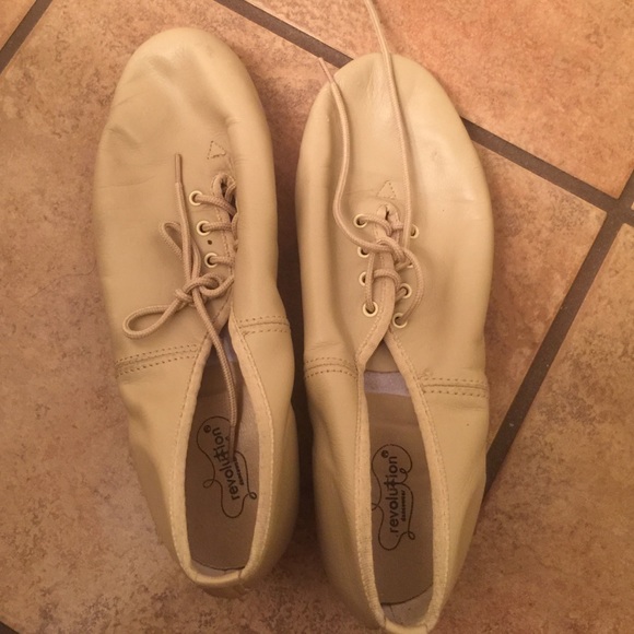 Tap shoes