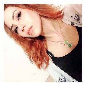 Meet your Posher, Christin