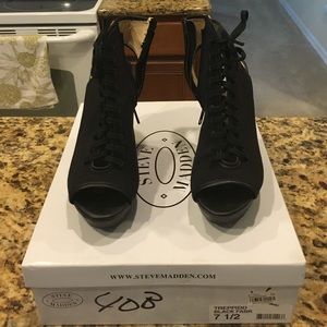 Steve Madden booties