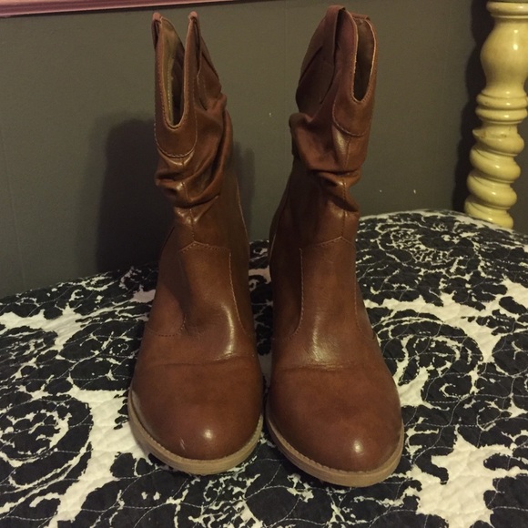 Mudd Shoes - Mudd cowgirl boots!