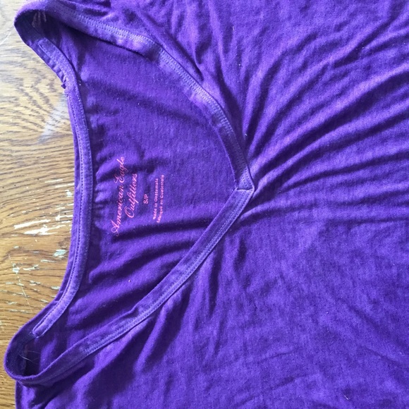 American eagle purple vneck tshirt!