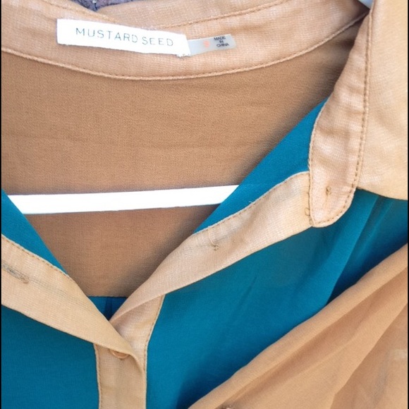 Flowy Dress - Picture 2 of 3