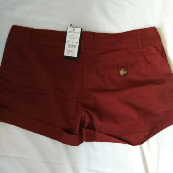 U.K. Lightweight Shorts - Picture 2 of 2