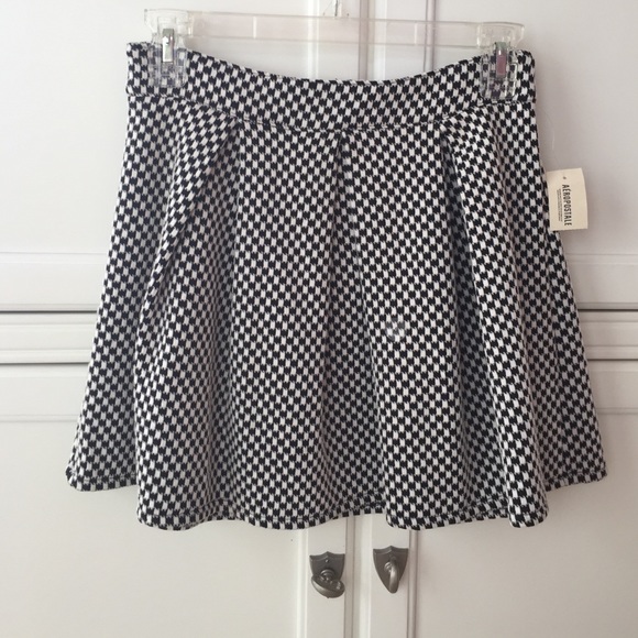 Aeropostale Dresses & Skirts - Bethany Mota Houndstooth Circle Skirt