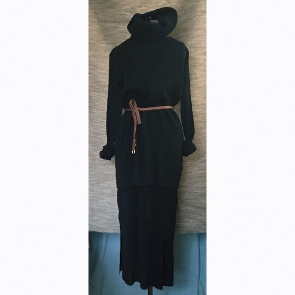 Textured Layered dress - Picture 2 of 3