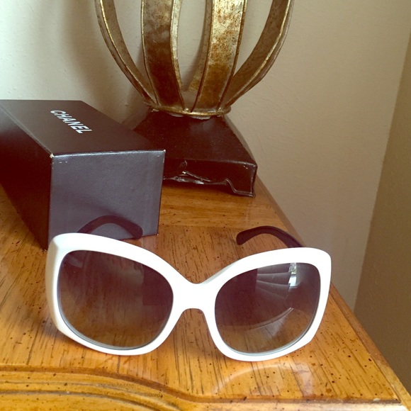 White oversized Chanel sunglasses!