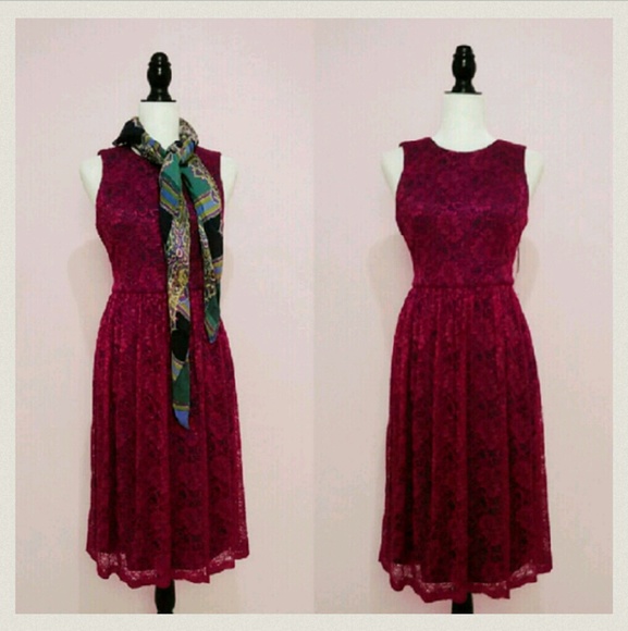 Berry dress - Picture 3 of 3