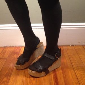 Crown Vintage Wedge Heel-Black
