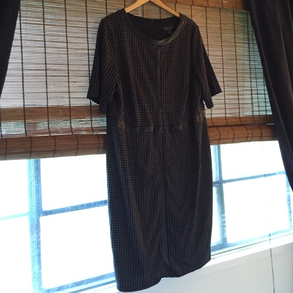 18W houndstooth and leather dress