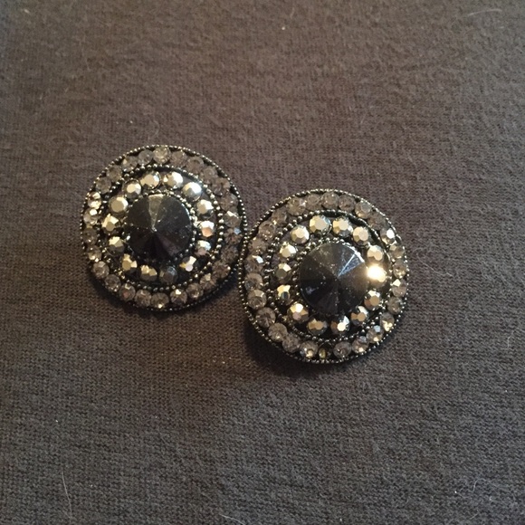 Elegant clip on earrings!