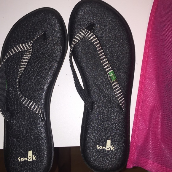 Sanuk flip flops