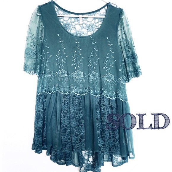 **SOLD**Free People Lace Top - Picture 1 of 4