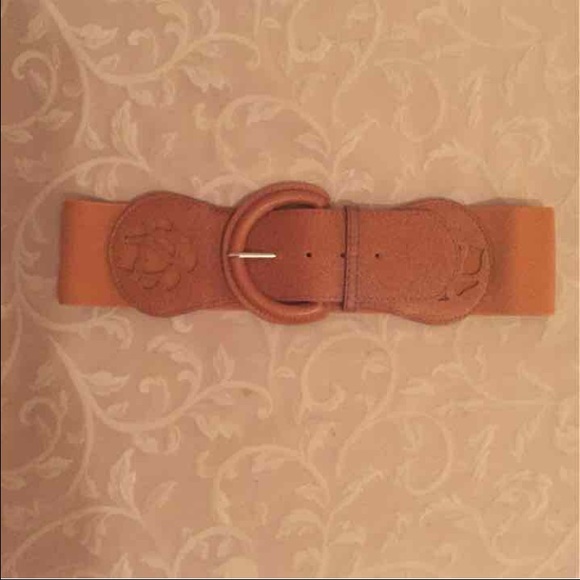Belts - Picture 3 of 4
