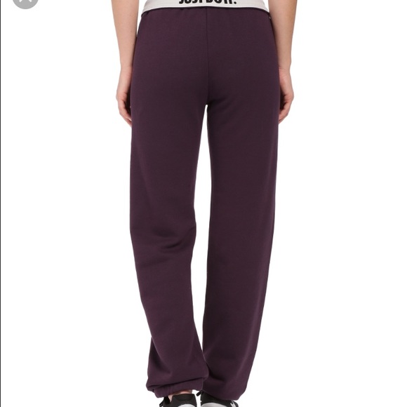 💙NOBLE PURPLE 💙 Nike Leg a See Metallic Sweats⭐️ - Picture 2 of 4