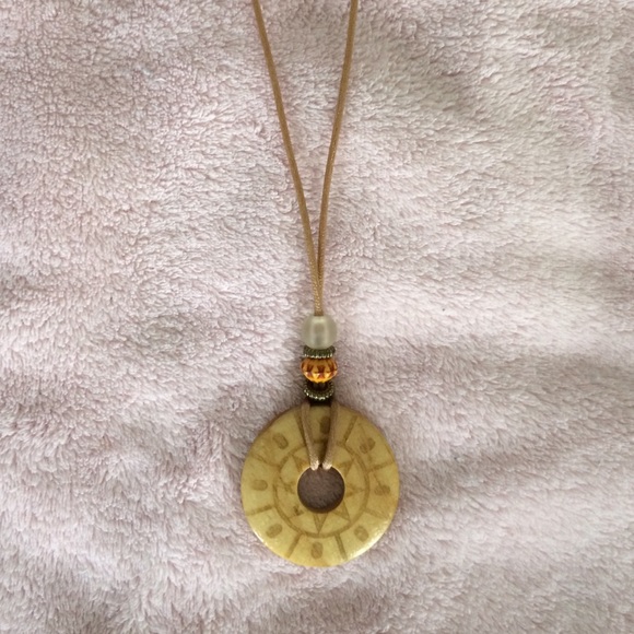 Cute boho necklace 🌀DONATING SOON🌀