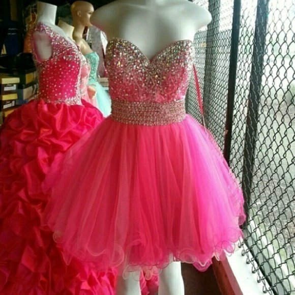 🎉🎉New prom dress!!🎉🎉 - Picture 1 of 2