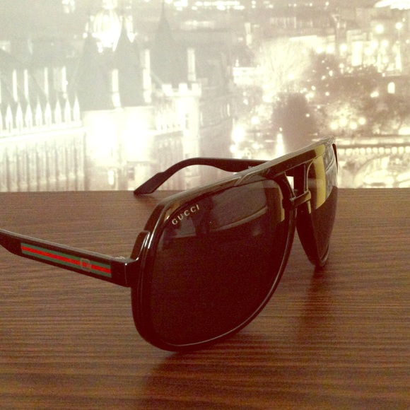 PRICE FIRM. Never worn Gucci aviators.