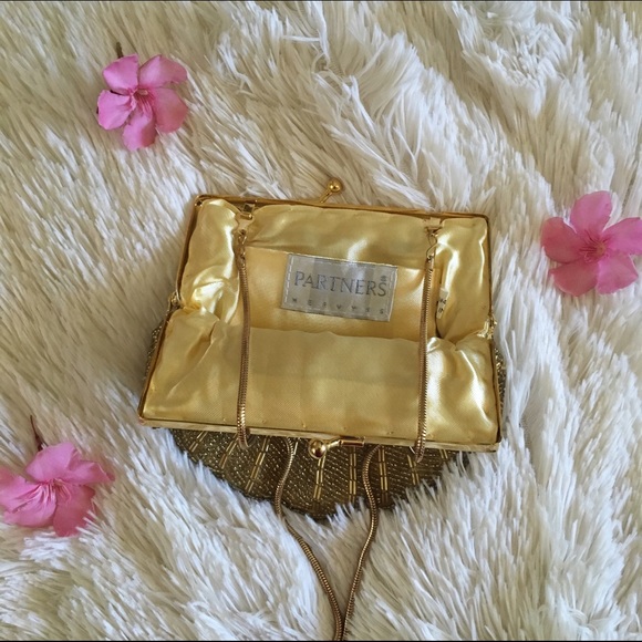 Vintage Gold Purse - Picture 3 of 3