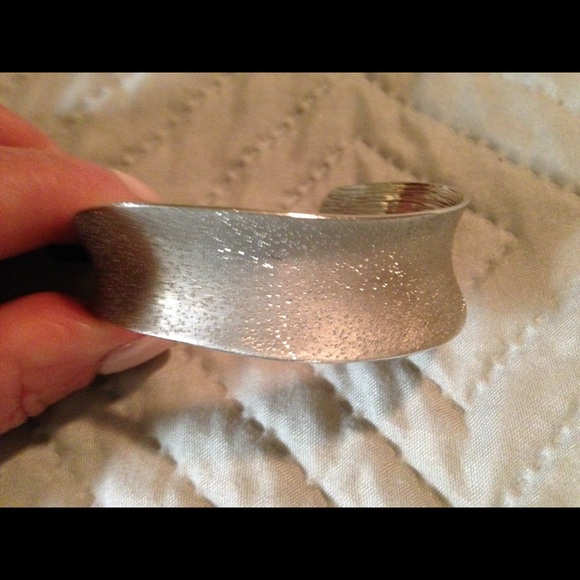 New Charles Garnier  925 cuff w/ rhodium