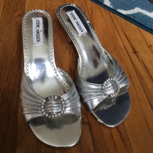 Steve Madden silver dress shoe
