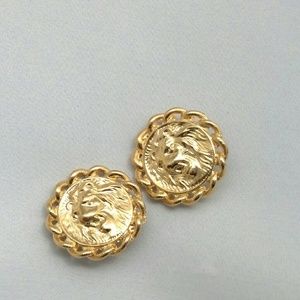 Lion clip earrings