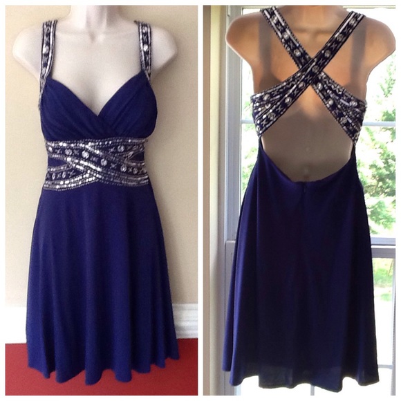 Andriana Papell Dresses & Skirts - 🔥 SALE💥ADRIANNA PAPELL Formal Dress