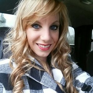 Meet your Posher, Samantha