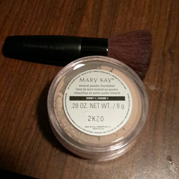 Mary Kay powder foundation