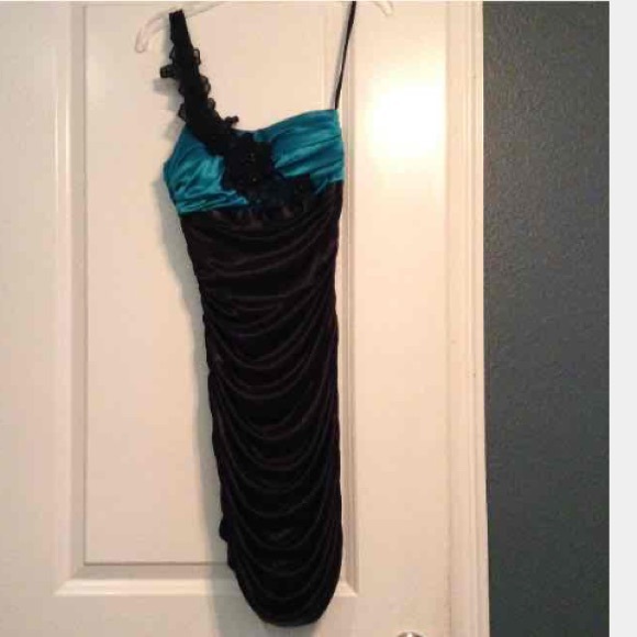 B Smart party/prom dress size 3/4.