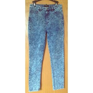 Forever 21 High-Waisted Acid Wash Jeans