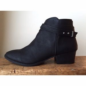 Brand New LC Lauren Conrad Black Booties