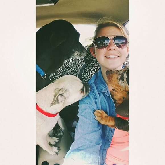 Meet your Posher, Teshia - Picture 3 of 4