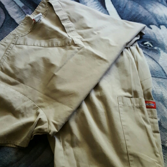 Dickie medical scrubs set pants and top