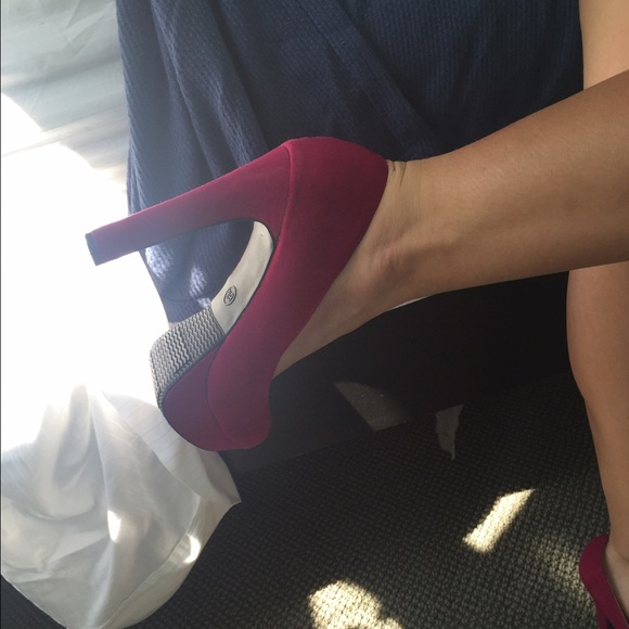 Fuchsia pumps - Picture 3 of 4