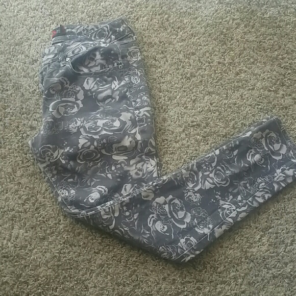 Floral print skinny jeans