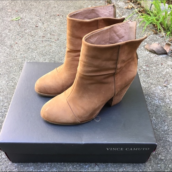 Vince Camuto Hadley Ankle Boot in sand nubuck