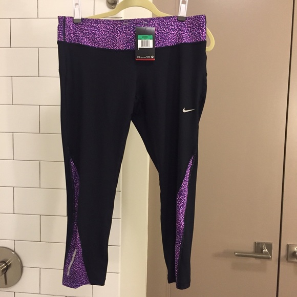 Nike Running Leggings - Black w Purple Details
