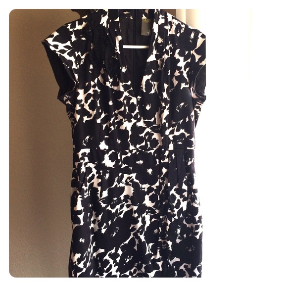 Fantastic Taylor floral B&W vintage style dress
