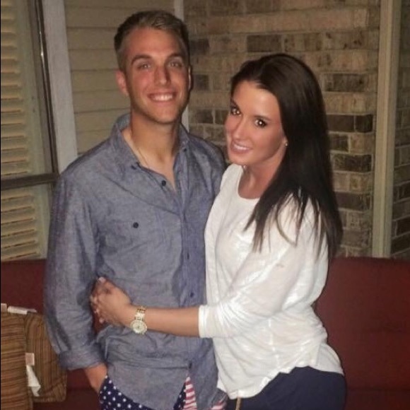 Meet your posher! - Picture 3 of 4