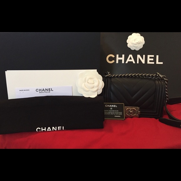 ‼️SOLD‼️ CHANEL Chevron Calfskin Small Boy Bag