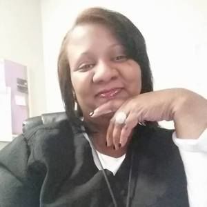 Meet your Posher, Denise