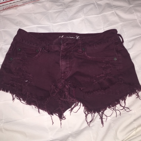 Maroon American eagle shorts