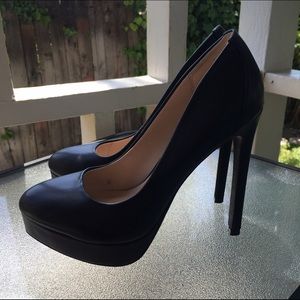 Black Pump Heels